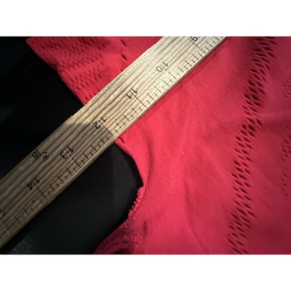 Fabletics Small? Women Sarah SculptKnit® Long-Sleeve Top Red Cropped G5 - Picture 6 of 8